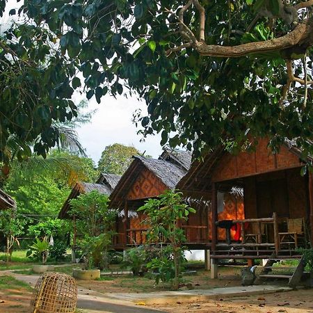 Sea Culture Hotel Koh Lanta Exterior photo
