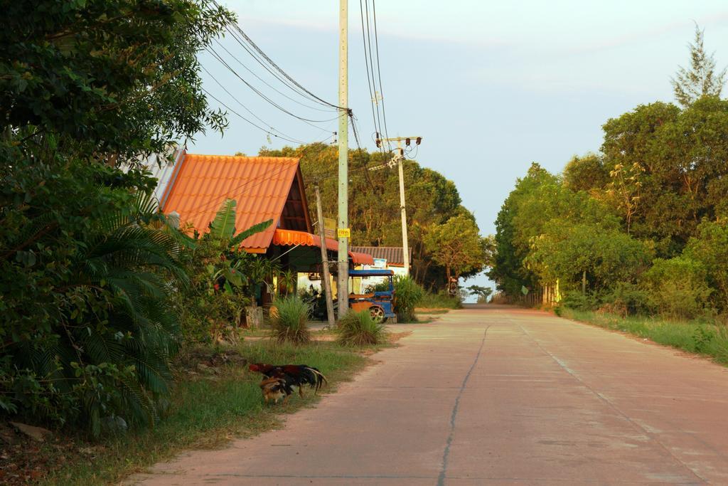 Sea Culture Hotel Koh Lanta Exterior photo